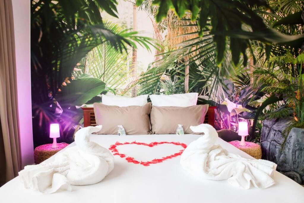 Secret Suite "Jungle" - Jacuzzi Privatif - Gare Rer C - Proche Paris 奥尔日河畔布雷蒂尼 外观 照片